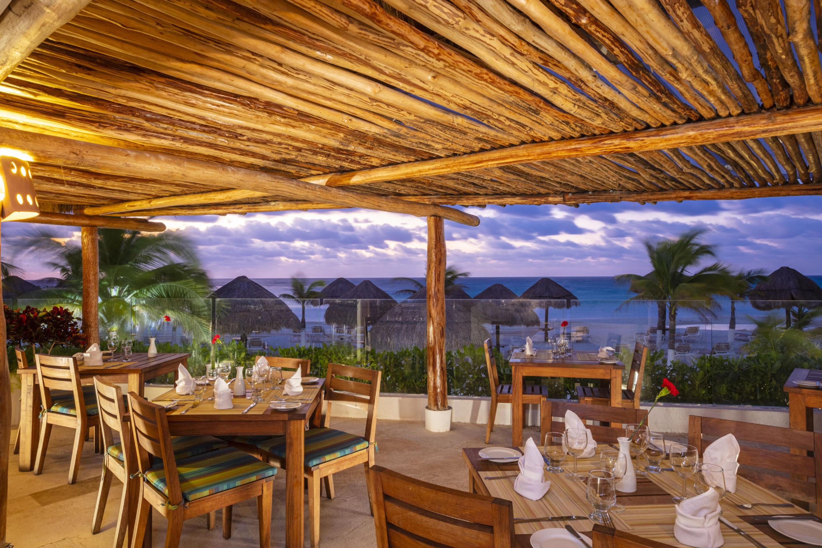 Krystal Cancun Bagian luar foto