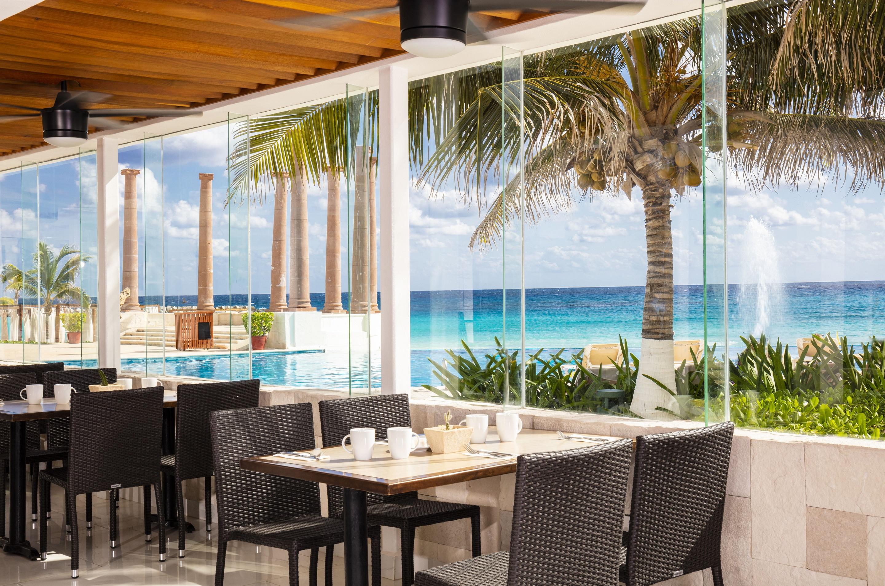 Krystal Cancun Bagian luar foto