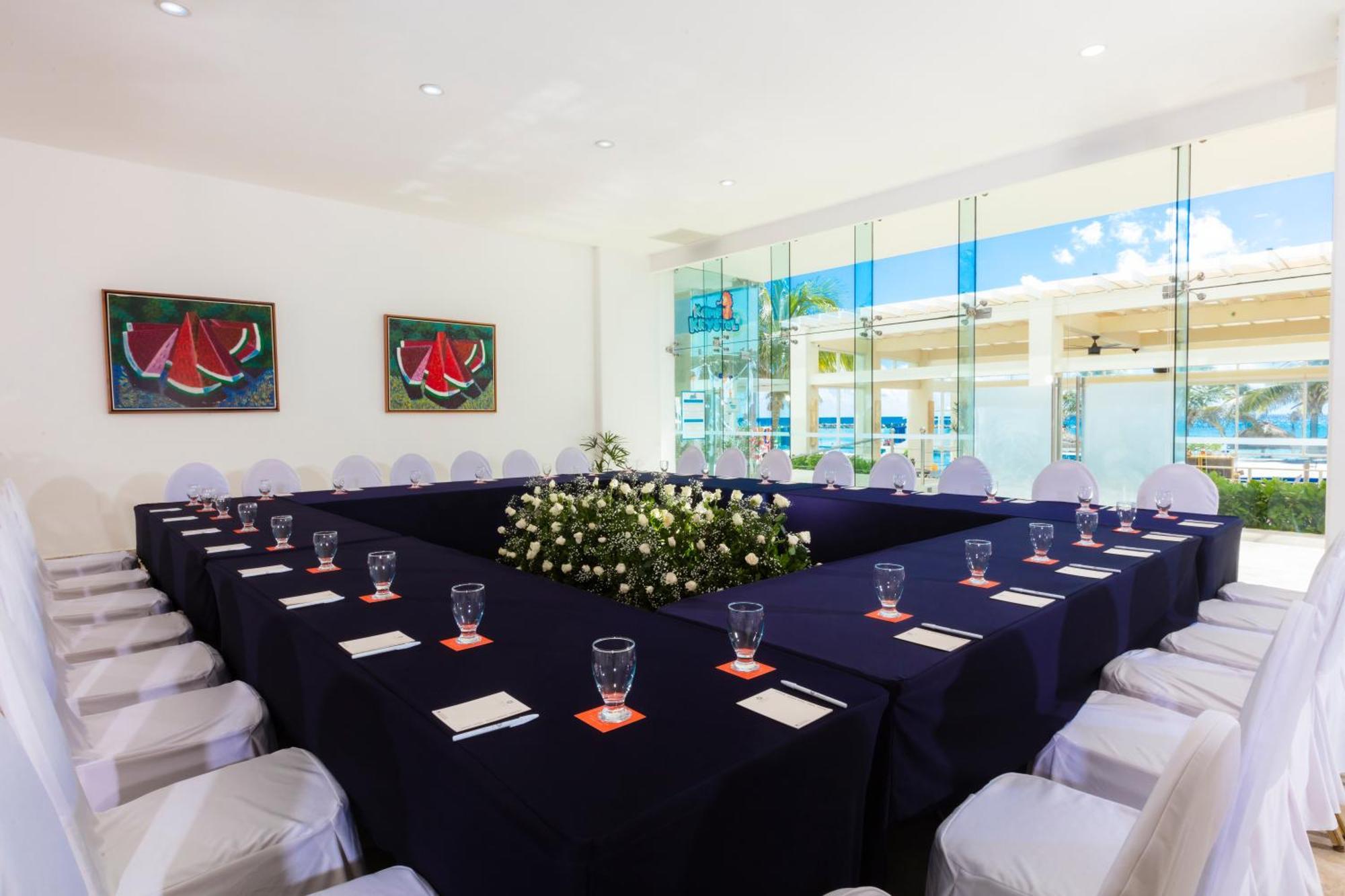 Krystal Cancun Bagian luar foto