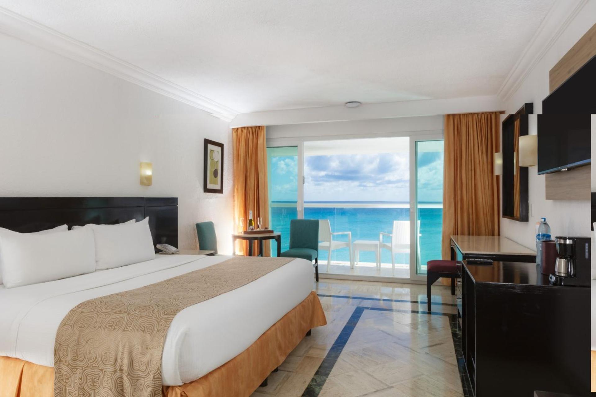 Krystal Cancun Bagian luar foto