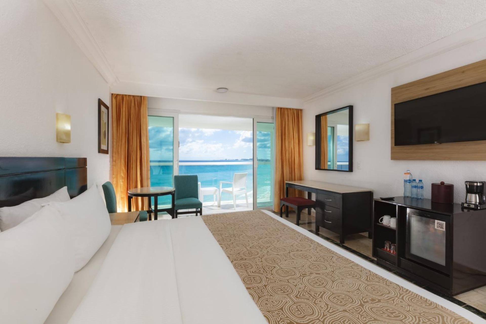 Krystal Cancun Bagian luar foto