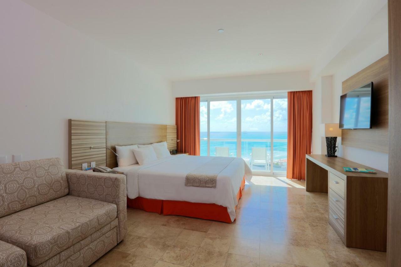 Krystal Cancun Bagian luar foto