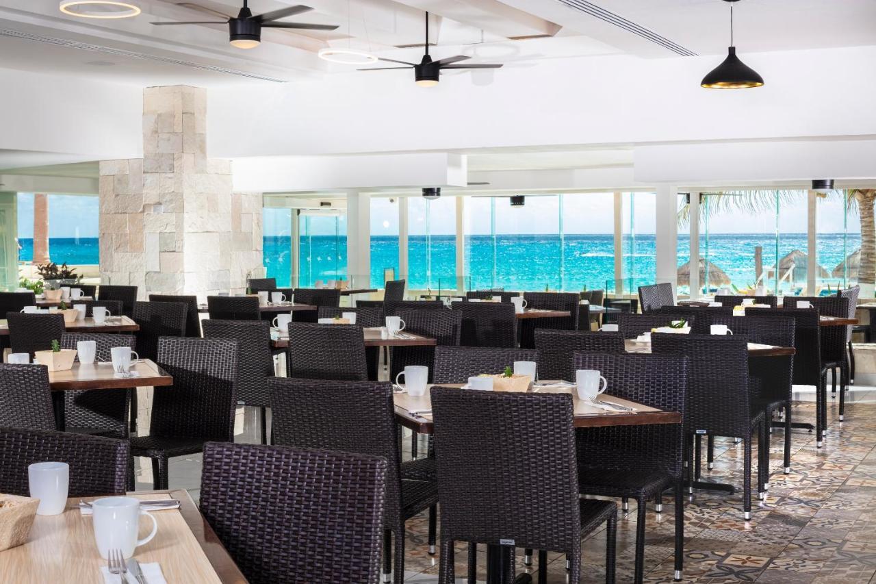 Krystal Cancun Bagian luar foto